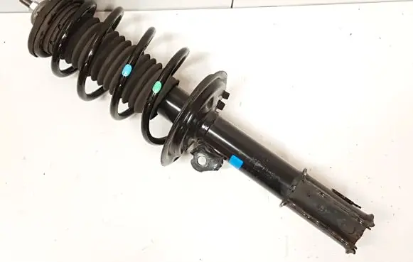 Toyota Yaris Front shock absorber with coil spring 485200D300