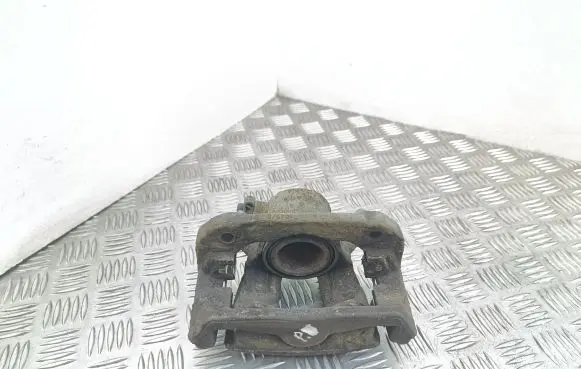 BMW 1 E81 E87 Front brake caliper
