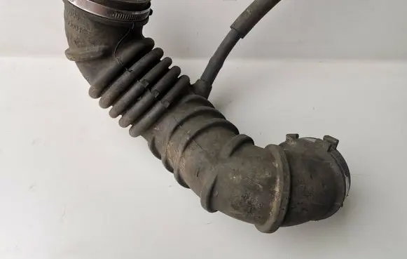 Mitsubishi Colt Air intake hose/pipe MN135109 1355200001