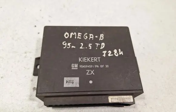 Opel Omega B1 Door central lock control unit/module 90459459