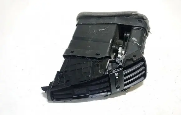KIA Ceed Dash center air vent grill 808824rhd