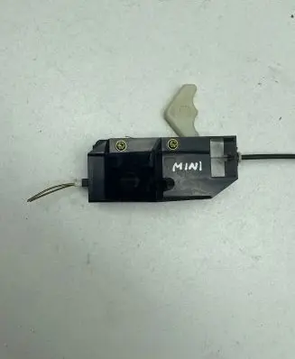 Fuel tank cap lock