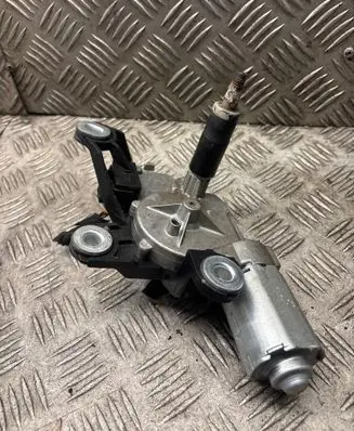Volkswagen Touran I Rear window wiper motor 1T0955711C 0390201598 060901