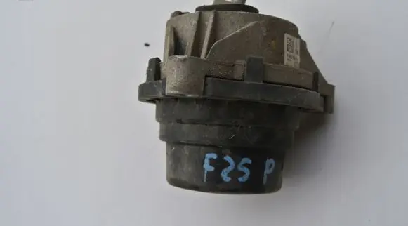 BMW X3 F25 Engine mount bracket 6862156