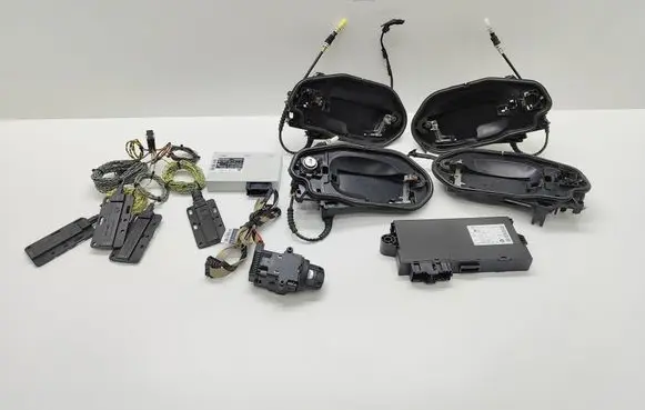 BMW 5 E60 E61 Keyless (KESSY) go control unit/module 9217854 921785401 61359217854