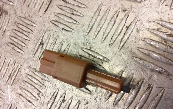 Nissan Leaf II (ZE1) Brake pedal sensor switch 22808MD
