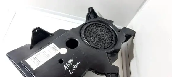 Audi A3 S3 8P Subwoofer speaker 8P3035382 0160