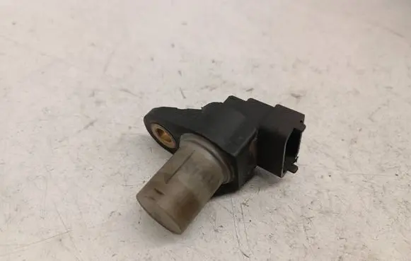 Mercedes-Benz C W203 Camshaft position sensor A0031539728 0031539728