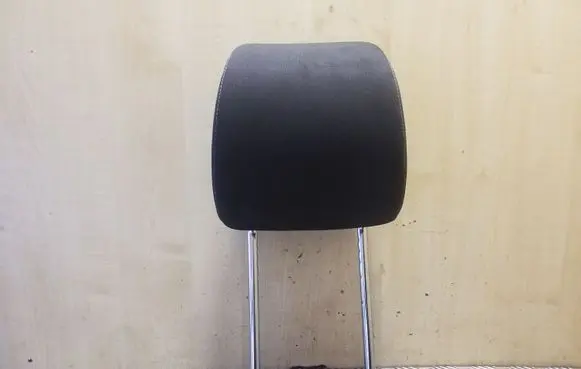 KIA Sportage Front seat headrest 