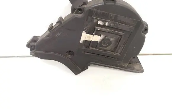 Ford Focus Timing belt guard (cover) 9651560180
