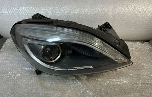 Mercedes-Benz B W246 W242 Headlight/headlamp A2468207261