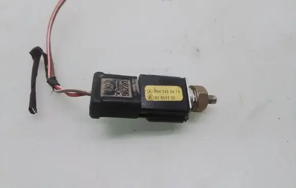 Mercedes-Benz Sprinter W901 W902 W903 W904 Clutch pedal sensor 0045450414