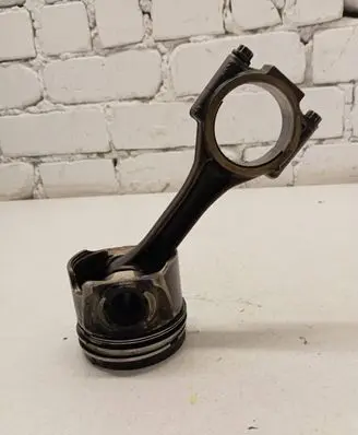Volkswagen Transporter - Caravelle T5 Piston with connecting rod