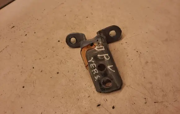 Toyota Corolla Verso E121 Front door upper hinge
