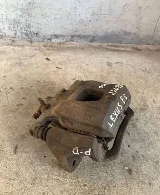 Lexus ES 250 - 300 - 330 Front brake caliper