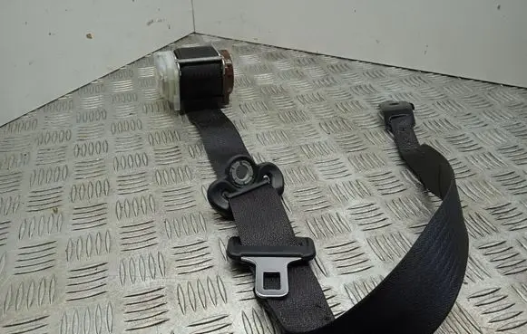 Jeep Grand Cherokee Rear seatbelt P5ME40DX9AA