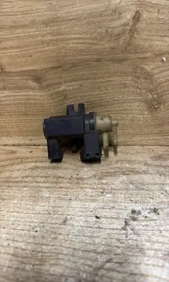 Volvo V60 Turbo solenoid valve 31293961