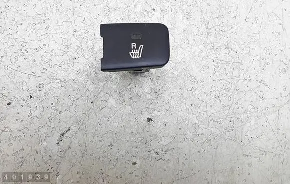 KIA Sportage Seat heating switch 621W05010