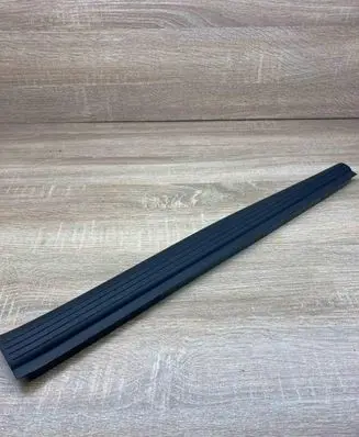 Mercedes-Benz E W211 Front sill trim cover A2116801835