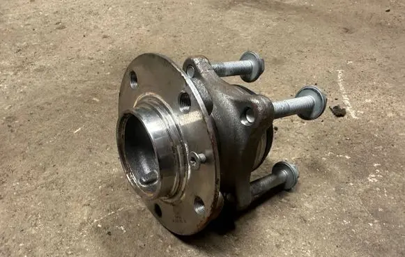 Opel Astra L Rear wheel ball bearing 9820098380