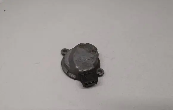 Audi 80 90 B3 Camshaft position sensor 0232101024 058905161B