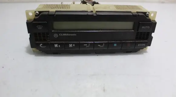 Volkswagen PASSAT B5 Climate control unit 1J1907044