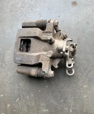 Mitsubishi Outlander Rear brake caliper 4110