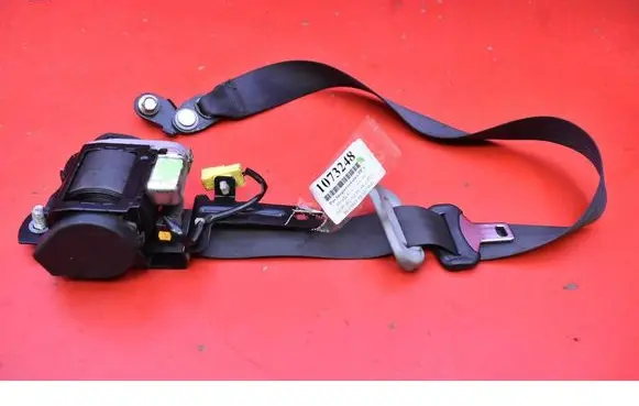 Honda FR-V Front seatbelt 6090763