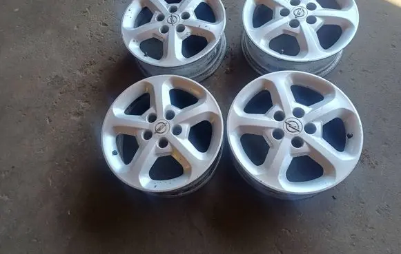 Opel Zafira B R16 alloy rim