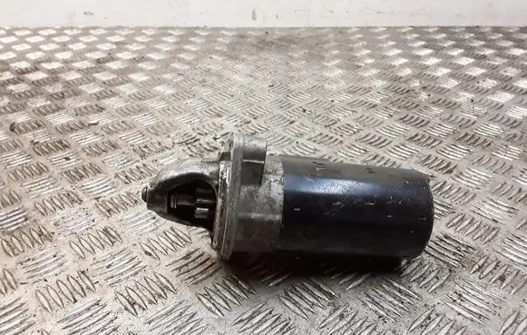 BMW 3 E46 Starter motor 1005821788