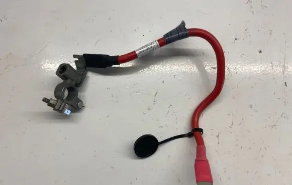 BMW 5 E60 E61 Positive cable (battery) 10304410