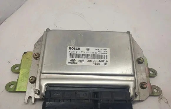 KIA Sorento Engine control unit/module 0281011579 391004A810