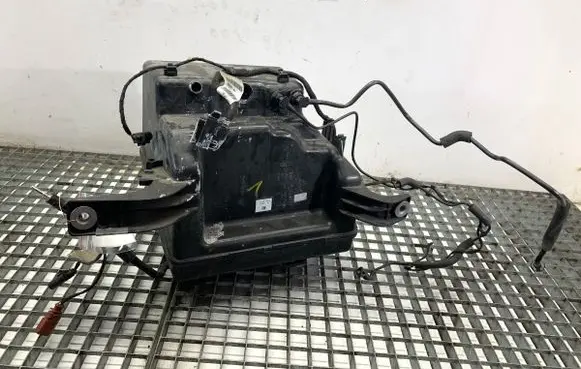 Audi A8 S8 D4 4H Fuel tank 