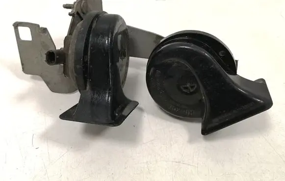 BMW 5 E60 E61 Horn signal 0092018 TR990092018