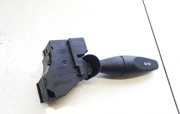 Ford Focus Indicator stalk 98ag13335ae