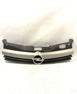 Opel Astra H Front bumper upper radiator grill 13135487 13149463 13149465