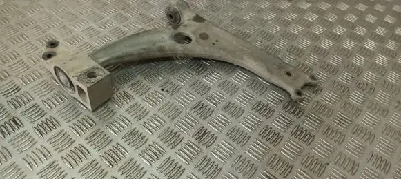 Volkswagen PASSAT B6 Front lower control arm/wishbone 3C0407153B