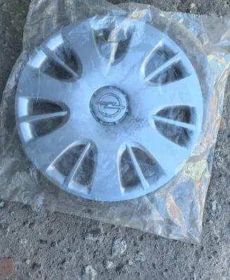 Opel Corsa D R15 wheel hub/cap/trim 13214814