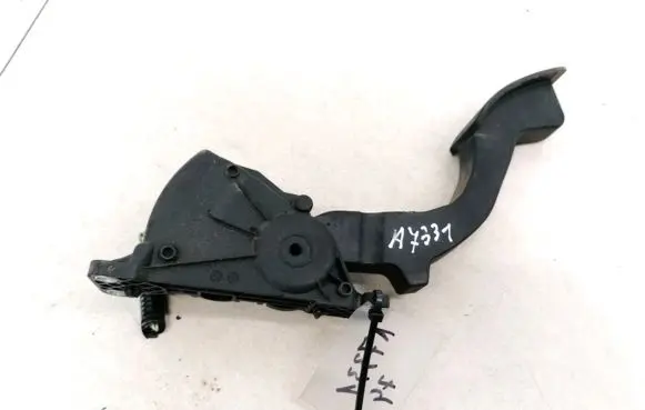 Mazda 3 I Accelerator throttle pedal 4M519F836AH 4M51-9F836-AH