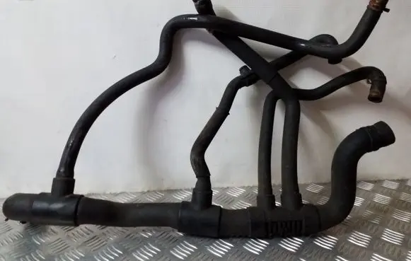 Renault Trafic II (X83) Engine coolant pipe/hose
