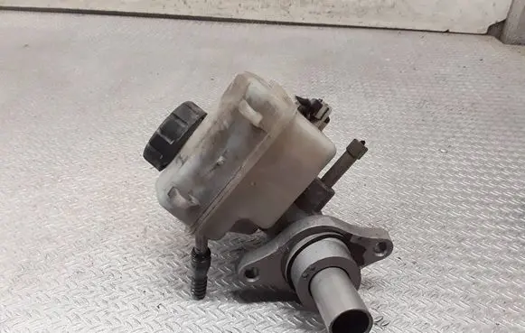 Opel Zafira B Master brake cylinder 32067271