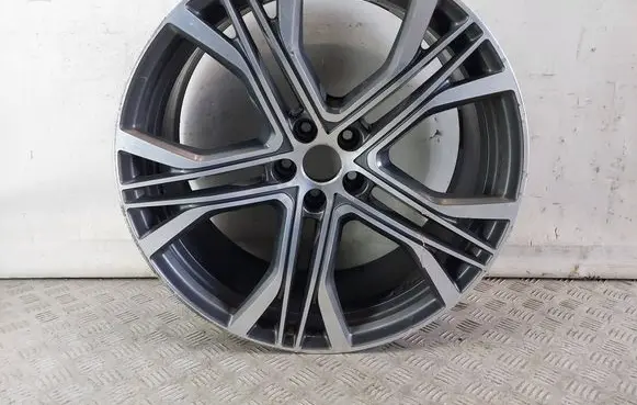 Audi A5 R21 alloy rim 4K8601025AA