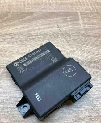 Audi A4 S4 B8 8K Gateway control module 8T0907468G