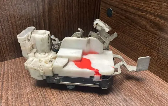 Citroen Jumper Front door lock 9135F1 B792