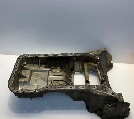 Mercedes-Benz CLS C219 Oil sump R2720140802 2720140802