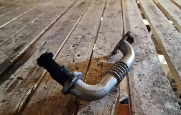 Chevrolet Captiva EGR valve line/pipe/hose