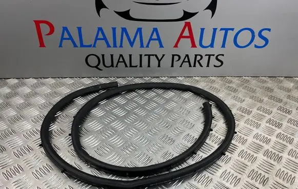 Peugeot 3008 III Engine compartment rubber 9841365180