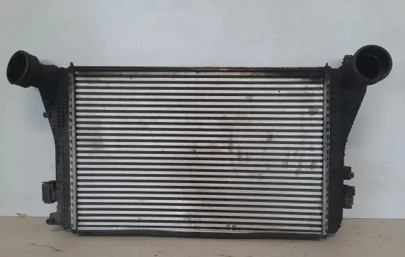 Volkswagen Golf IV Intercooler radiator