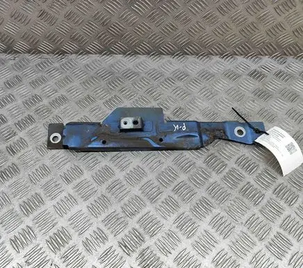 Volvo S90, V90 Fender mounting bracket 31416626