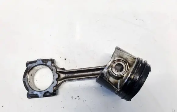 Piston with connecting rod